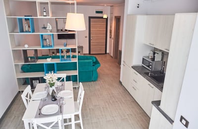 Alquiler de acogedores apartamentos de 2 habitaciones, 55 m², Mamaia, Constanza, Rumanía